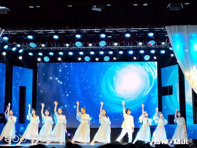 生活中是不是每个人都需要一个能引领自己成长的人