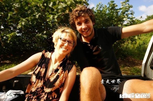 跟男朋友出去旅行，因为他说不喜欢拿行李背包，所以我的东西都是自己背，这算是小事儿吗