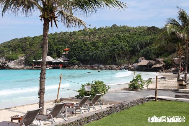 12月中旬去泰国普吉岛，附近岛屿水质最好、适合浮潜的岛有什么值得推荐