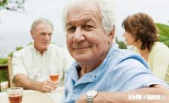 有人说老人身上都有“老人味”，这是为什么