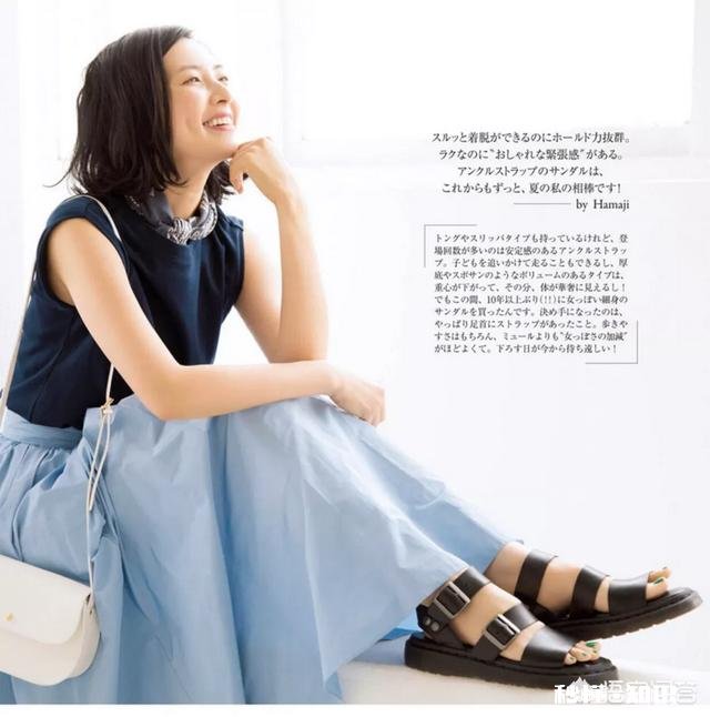 今年夏天哪些款式的女鞋最百搭又时尚，日常如何搭配，求推荐