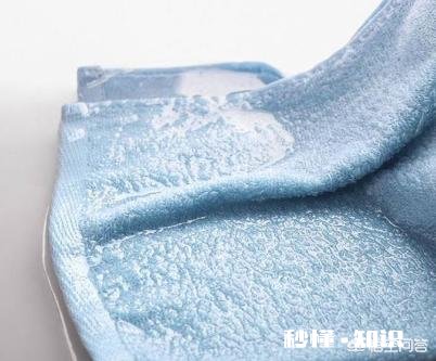 昨天我小孩跌倒头碰地上,今天出现呕吐,怎么判断是否严重