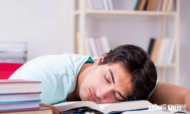 午睡的时候意识是清醒的，但就是醒不过来是为什么