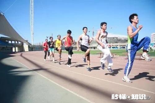 社会考生参加明年的体育统考和高考，没有教练带着训练，该怎么训练力量和速度呢