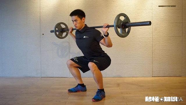 社会考生参加明年的体育统考和高考，没有教练带着训练，该怎么训练力量和速度呢