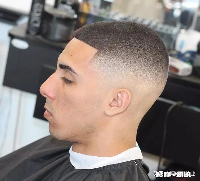 寸头是这个夏天最好的选择吗