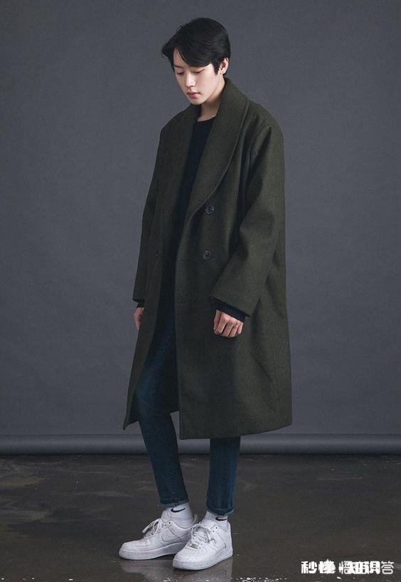 除了黑、白和灰还有什么颜色的大衣好搭配