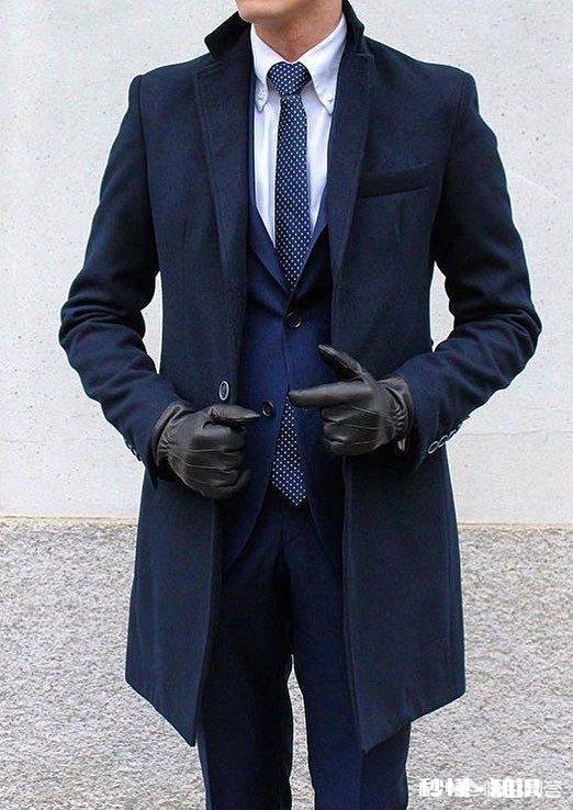 除了黑、白和灰还有什么颜色的大衣好搭配