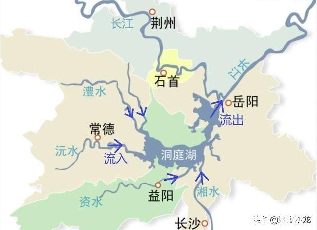 淡水湖一定有河流流入，有河流流出吗为什么