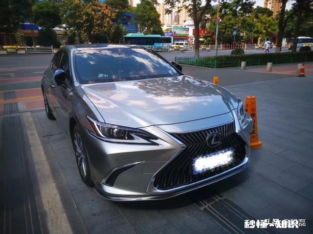 雷克萨斯es如何选颜色如何评价