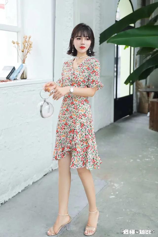 高个子女生可以穿小裙子吗