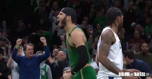 双加时输球后，快船教练里弗斯对着凯尔特人打了个手势便直接生气离场，这是怎么回事