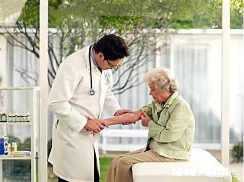 老龄化，是如何把日本一步步逼成“养老天堂”的