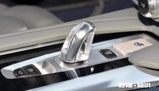 自动挡车高速行驶中突然挂到R档会有什么后果