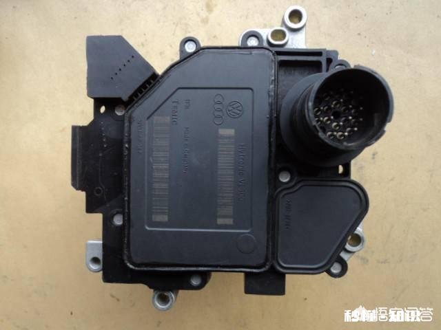 自动挡车高速行驶中突然挂到R档会有什么后果