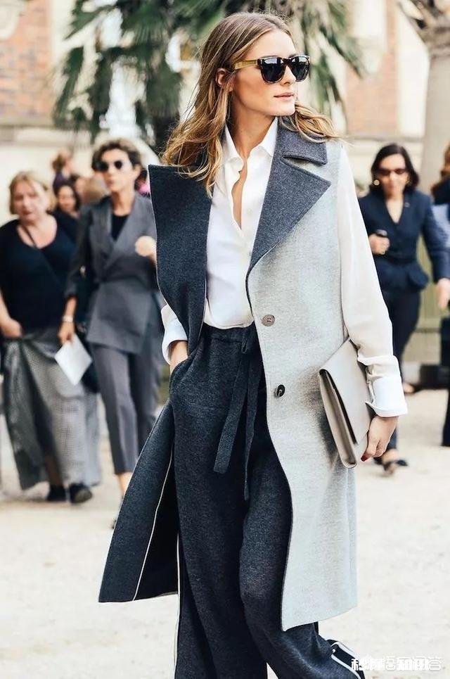 大衣里面怎样搭配才能提升自己的气质呢