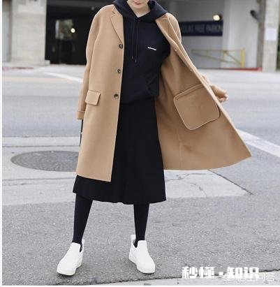 大衣里面怎样搭配才能提升自己的气质呢