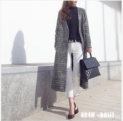 大衣里面怎样搭配才能提升自己的气质呢