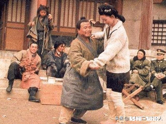 《水浒传》中的英雄为什么要聚于梁山