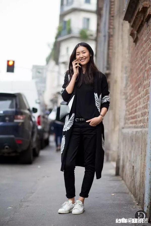 女生冬天该怎样搭配基础色的大衣呢有哪些好的搭配建议呢