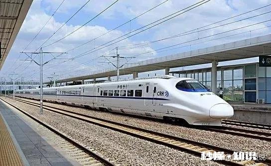 高铁一个小时的耗电量是多少