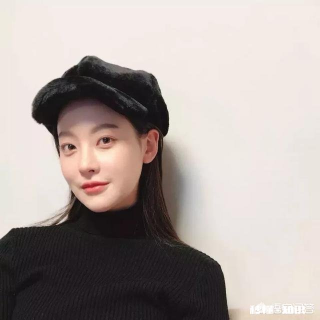 自拍照怎样才能拍出女生气质