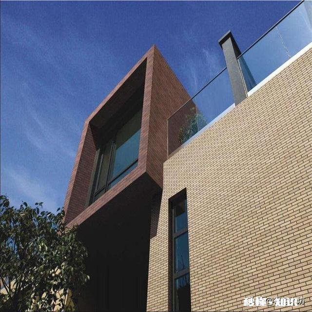 外墙瓷砖需要刷背胶吗