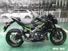 本田CBR650R与川崎Z900同是四缸且价格差不多，哪个更好呢