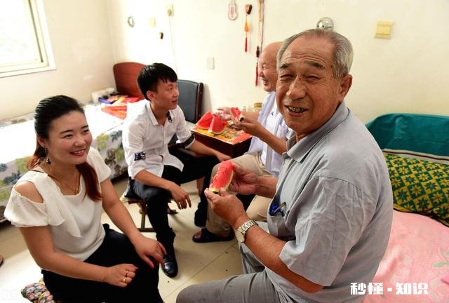 建议老公跟哥哥姐姐讨论父母养老有错吗