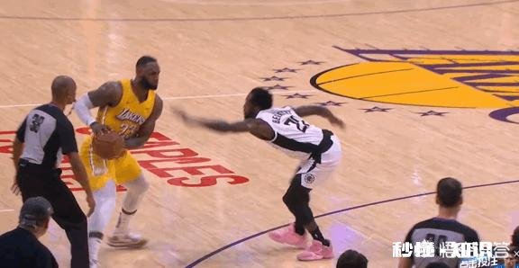 圣诞大战，快船险胜湖人，裁判是不是成为了主角