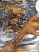 为什么吃面时就大蒜很惬意，吃米饭就大蒜就很别扭