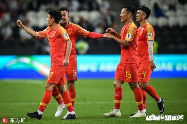 新华社:国足如果击败韩国拿下小组第一,将避开强敌,进入幸运半区,对此你怎么看