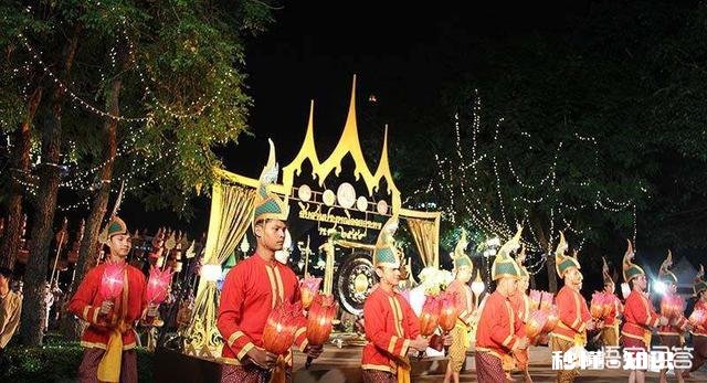 在泰国过水灯节好玩吗