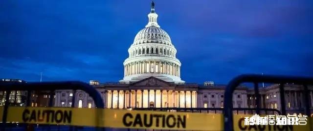 美国政府关门，那些官员为何没有工资