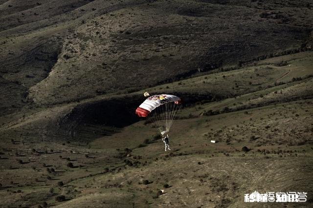 跳伞有何技巧新手如何入门
