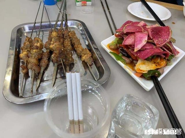 在酒桌上遇到劝酒的好朋友，你怎么拒绝呢