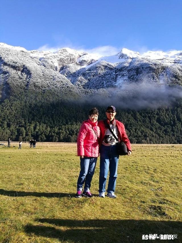 高山流水遇知音，游走山间留踪迹。留下你们的山水风景画，包括雪山，草地，高山