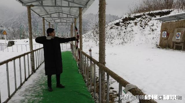 高山流水遇知音，游走山间留踪迹。留下你们的山水风景画，包括雪山，草地，高山