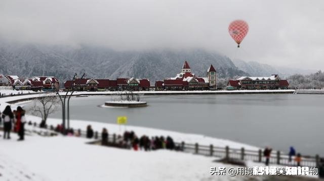 高山流水遇知音，游走山间留踪迹。留下你们的山水风景画，包括雪山，草地，高山
