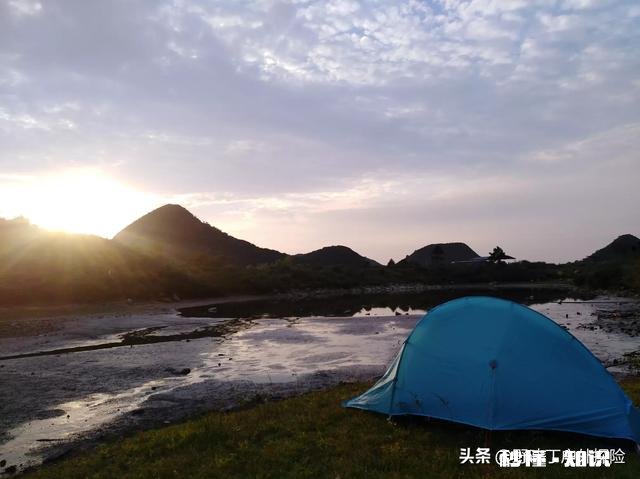 高山流水遇知音，游走山间留踪迹。留下你们的山水风景画，包括雪山，草地，高山