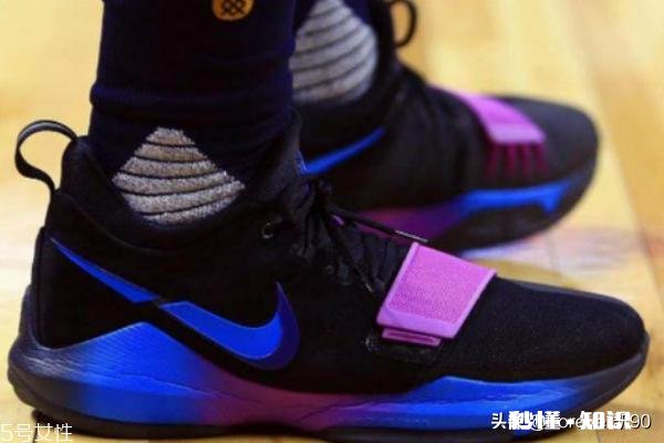 有哪些灵活轻便的篮球鞋