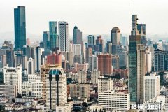 外墙装修是喷真石漆好还是挂大理石好