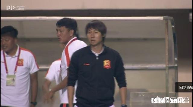 武汉卓尔两球落后连扳两球客场战平大连超越惊险保住榜首位置，你怎么评价这场比赛