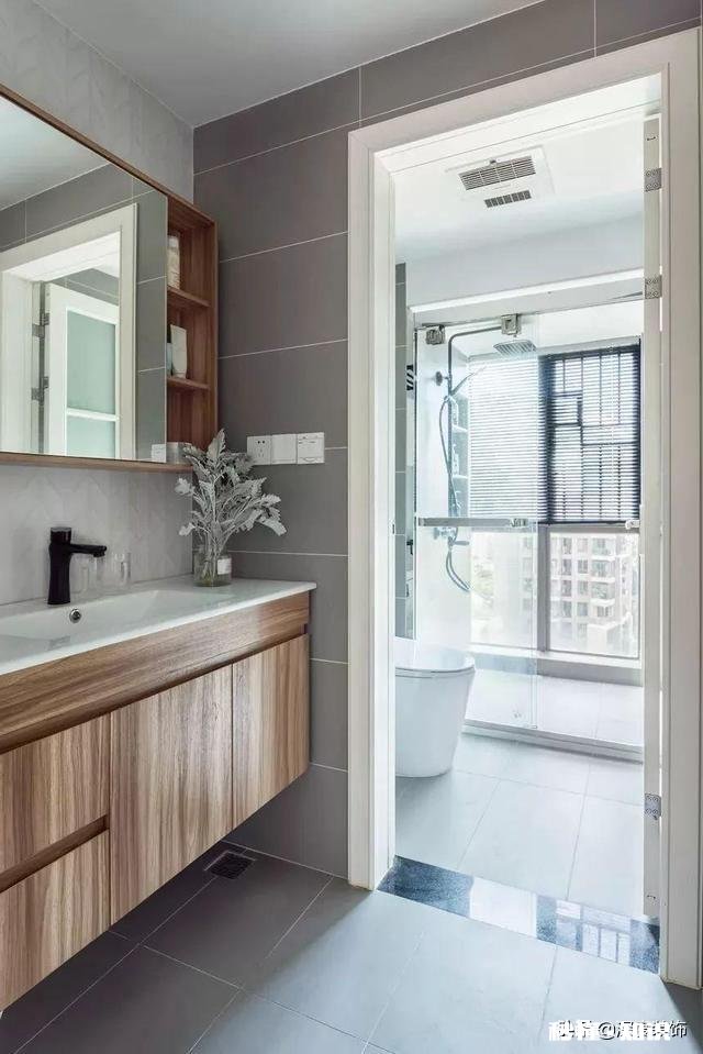 请各位网友帮忙看下这个户型怎么样可以隔出一个玄关么