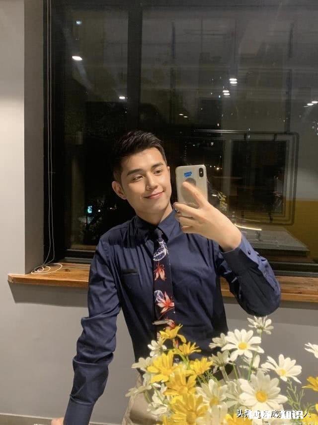 如何看待李佳琦小助理付鹏转到幕后不再参与直播