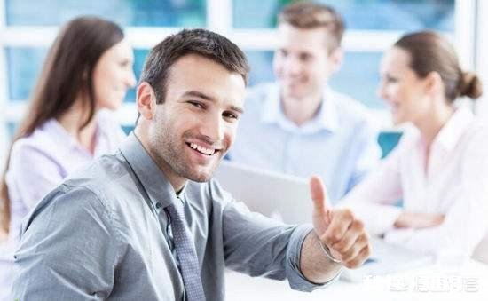 在企业中，面对复杂的人际关系，受到一些人的排挤，一直无法打开局面，该怎么办