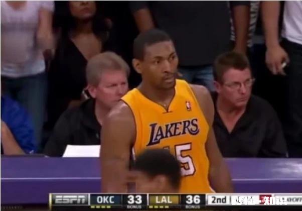 阿泰曾与威少发生冲突，暴怒威少让阿泰连连后退。当时发生了什么