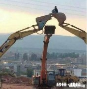 土木工程的前景怎么样刚毕业只能去工地干施工吗