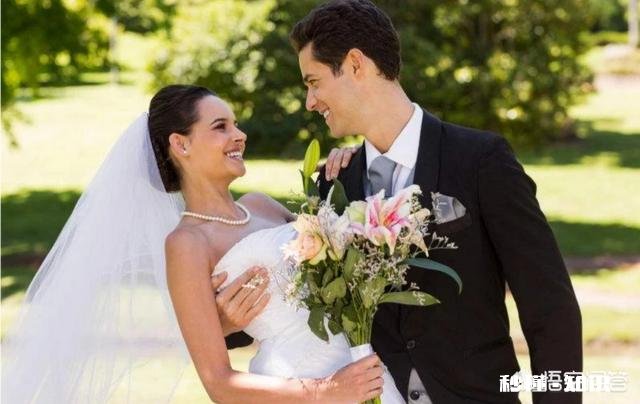 一辈子不结婚和嫁错人，你认为哪个更可怕