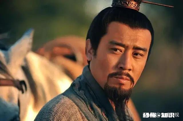 曹操青梅煮酒论英雄,独独看好刘备的依据是什么